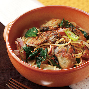 牡蠣の潮煮と小松菜の和風スパゲティ